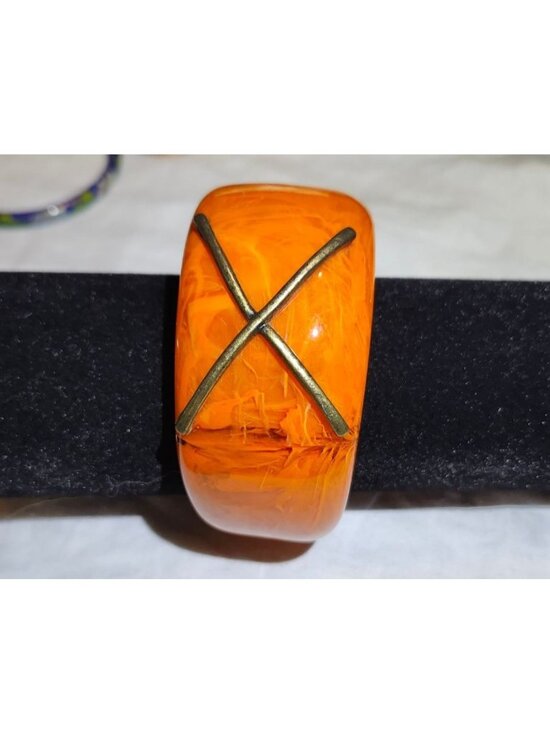 None Jewelry - Swirled Orange Acrylic Bangle Crossed Brass Detail Bold Retro Design
